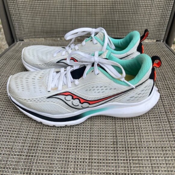 Saucony Kinvara 13 Women's 7 White running show - Picture 1 of 9